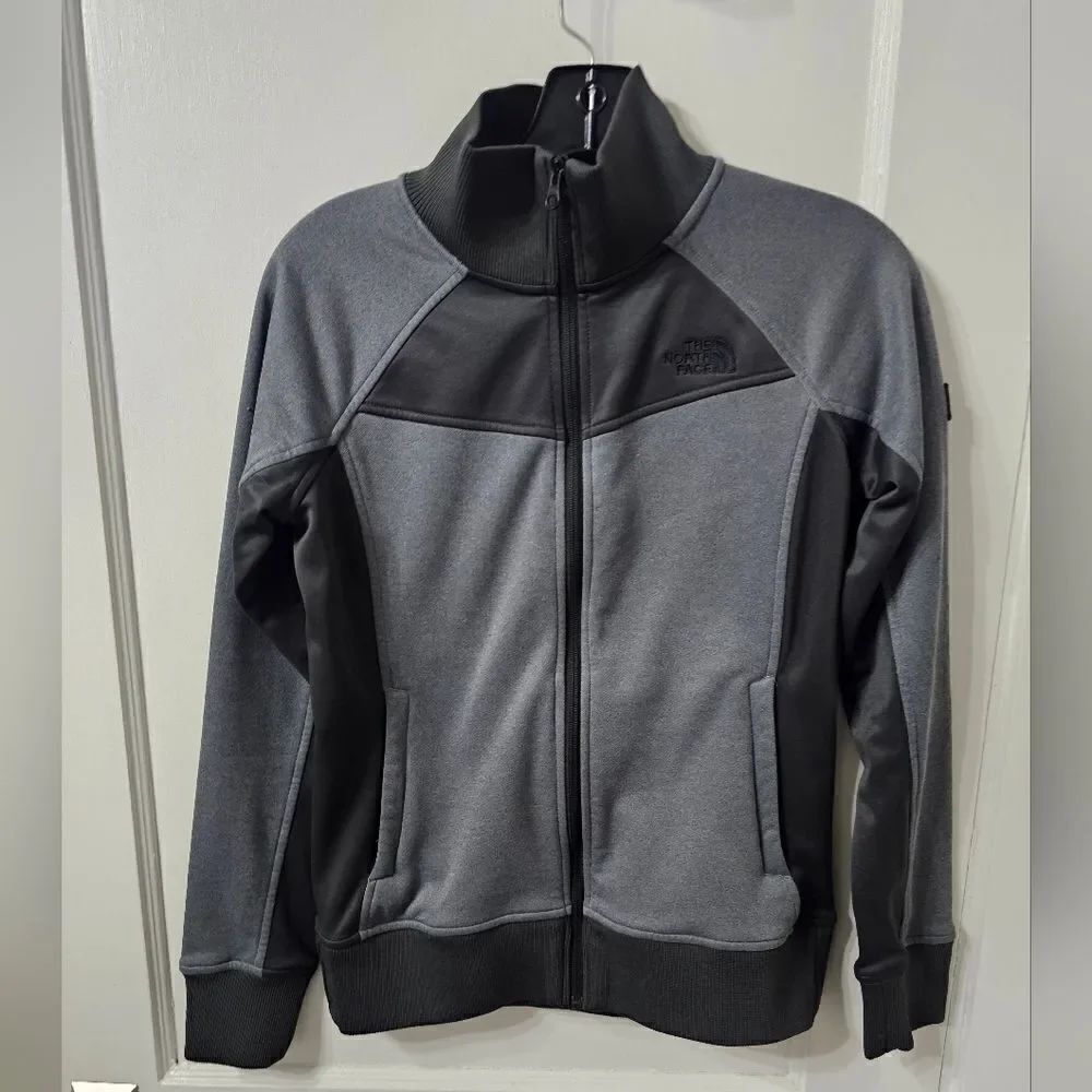 The North Face womens zip up performance sweatshirt sz small
